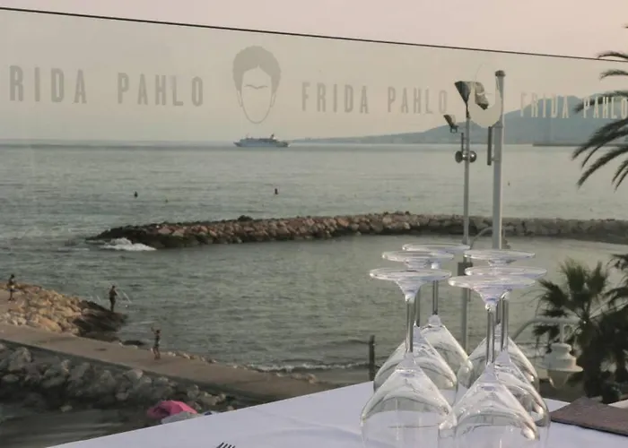 Frida Pahlo *